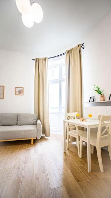 Lovely Apartment In Varşova Dış mekan fotoğraf